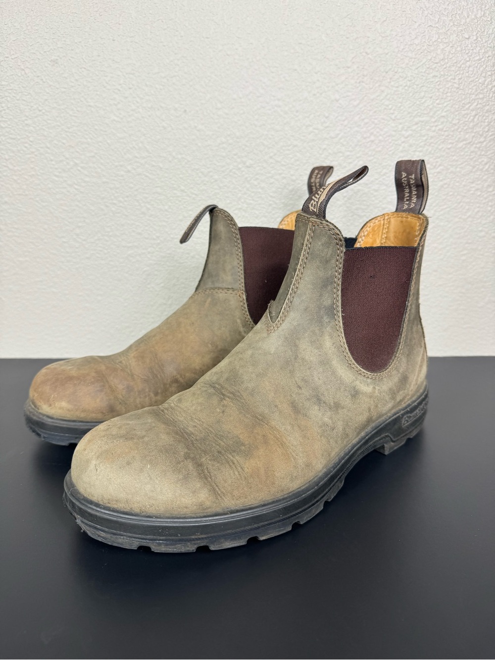 Blundstone Brown Chelsea Ankle Boots - no insoles